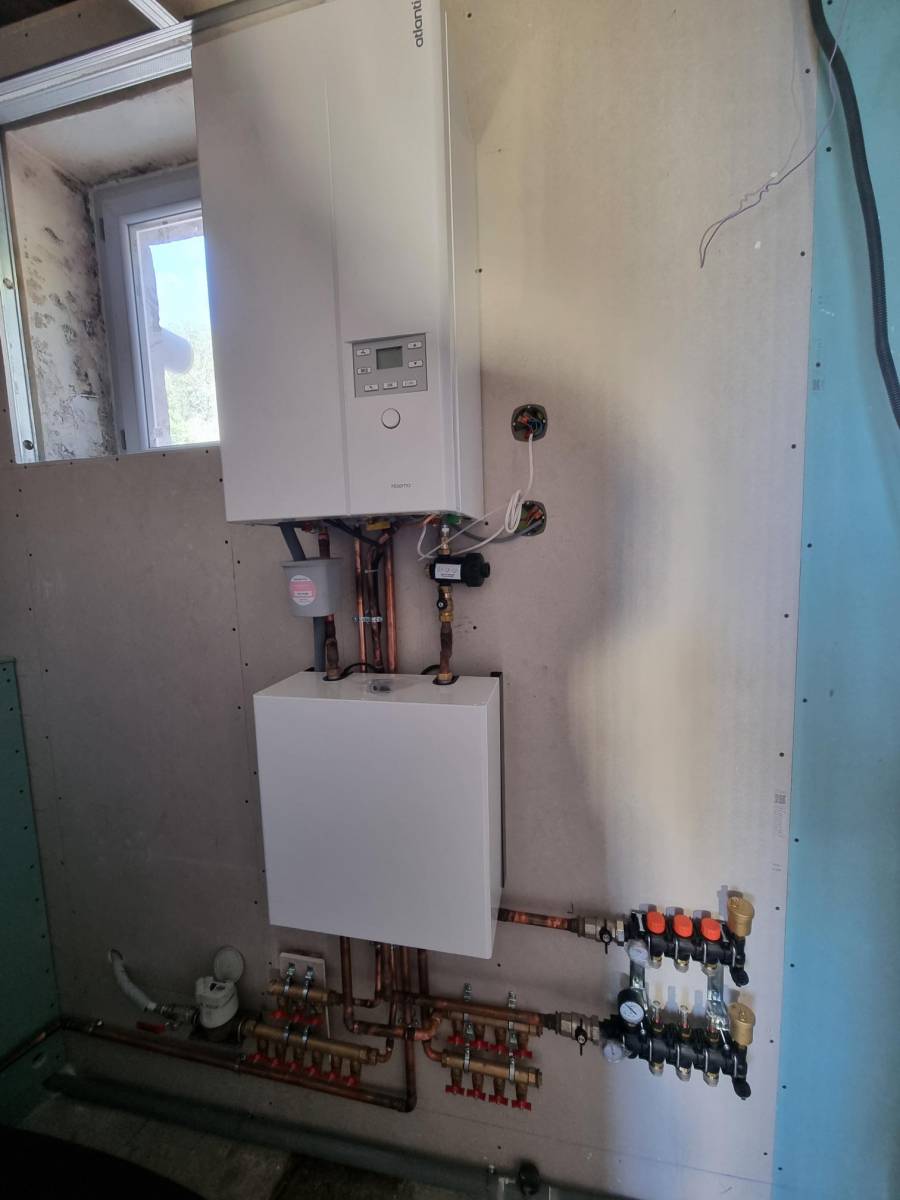 Obtenir un devis gratuit pour l'installation d'un radiateur sèche serviette mixte près de La Côte-Saint-André