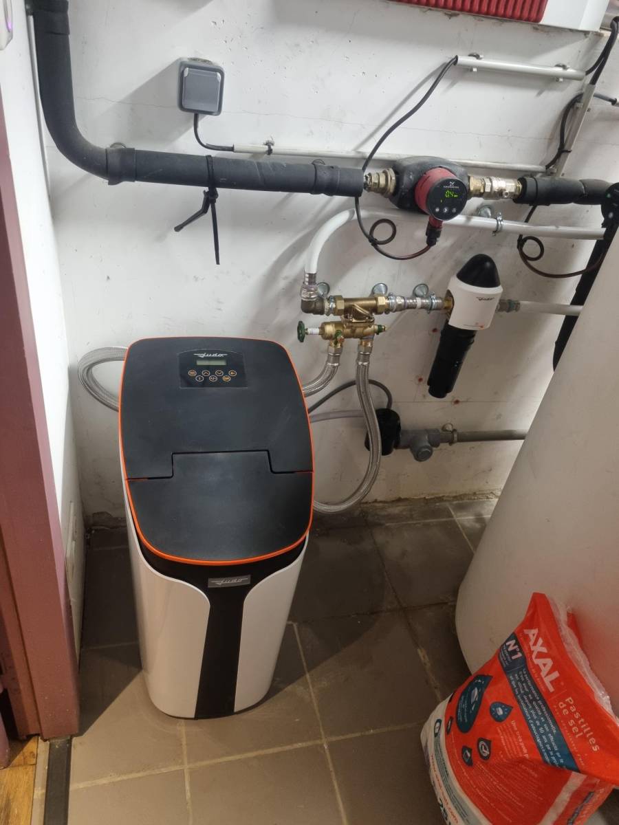 EAU DURE A SAINT JEAN DE BOURNAY SOLUTION AVEC JUDO ET SOLUTIONS THERMIQUES DAUPHINOISE