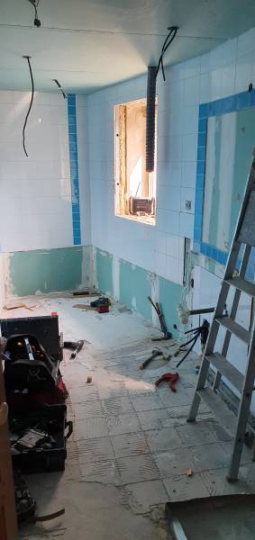 Agencement et rénovation d'une salle de bain clé en main moderne à Vienne proche de Lyon