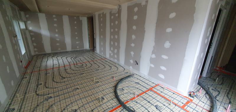 Installation et pose d'un plancher chauffant hydraulique sur Chatonnay en Isère