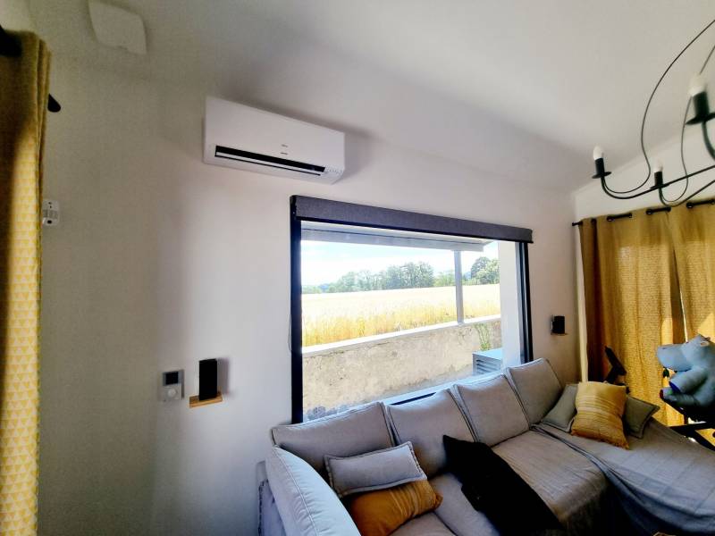 Pompe à chaleur AIR/AIR ou climatisation sur Estrablin à coté de saint jean de Bournay en Isère 38780